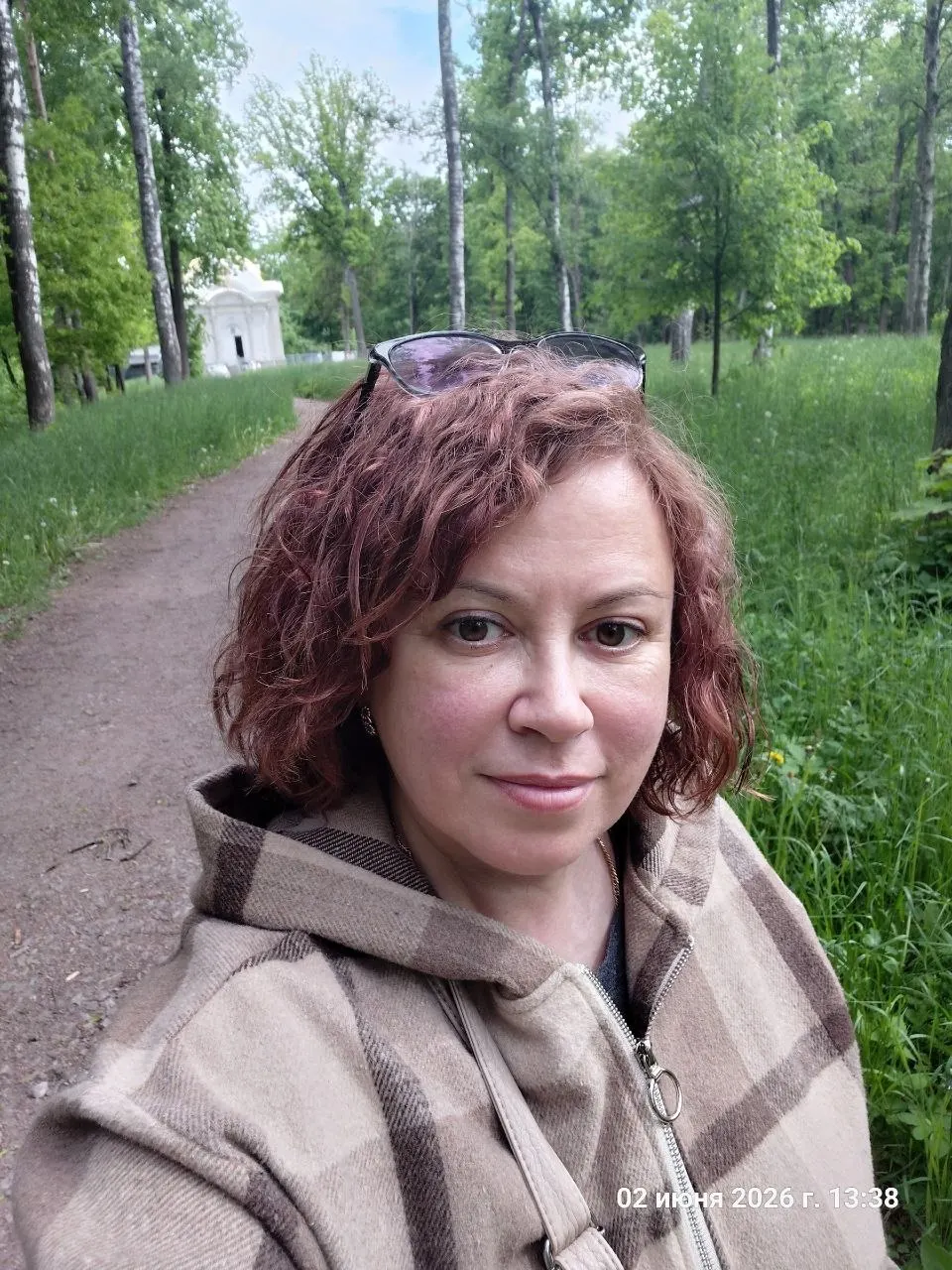 В отношении петербургской активистки возбудили административное дело по части 20.3.1 КоАП РФ («возбуждение ненависти или вражды»). Андреева утверждает, что проверки касаются её записей полугодовой давности; её будет защищать адвокат Сергей Зарецкий.