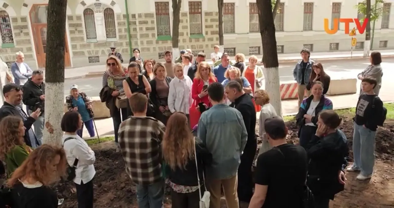Администрация Уфы планирует запустить электронную площадку для учёта зелёных насаждений и общественного контроля. Презентация ожидается в июле, следующая встреча горожан назначена на 20 июля.