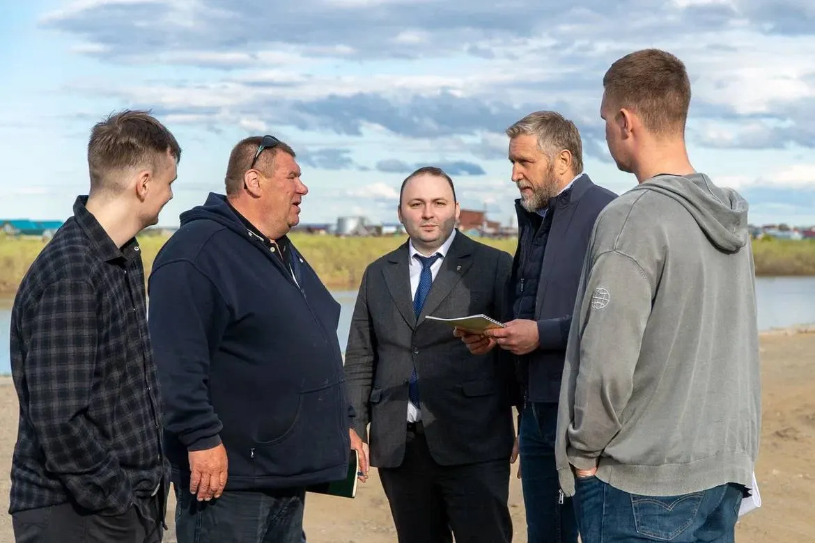 Департамент природных ресурсов, экологии и АПК НАО подал в арбитражный суд иск к крестьянскому фермерскому хозяйству «Халяко» о взыскании части средств гранта «Агростартап» из‑за недостижения плановых показателей за 2025 год.