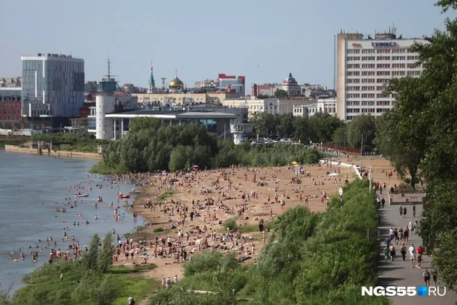 Власти сообщили, что вода в Иртыше не соответствует санитарным нормам: пляжи будут использоваться только для отдыха, купаться запрещено.