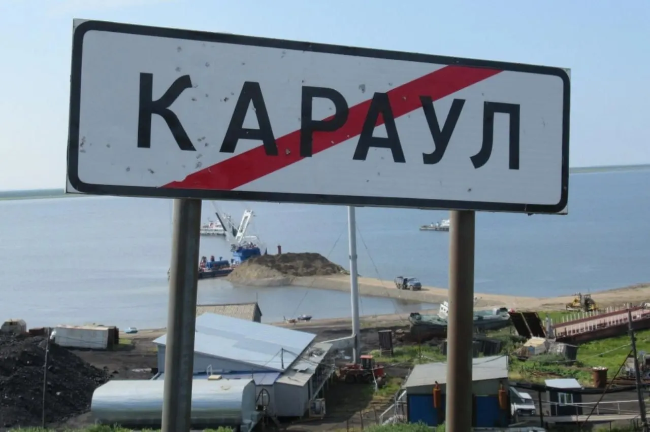 Заведующий естественнонаучным отделом Красноярского краеведческого музея Игорь Гаврилов почти месяц провел за полярным кругом в исследовательской экспедиции. Он пережил шторм на Енисее, встретился с местными ненцами, столкнулся с мошкой и увидел редких птиц.