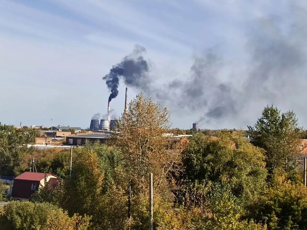 Ночное и утреннее повышение загрязнения воздуха в Омске вызывает тревогу: горожане жалуются на головную боль и тошноту; прогноз сохраняется на ближайшие дни.