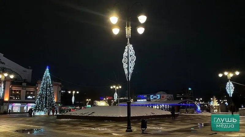 Деревья прошли досмотр и лабораторную экспертизу, после чего их направили в Саратовскую область.